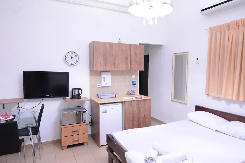 Loui Hotel Haifa 3*,